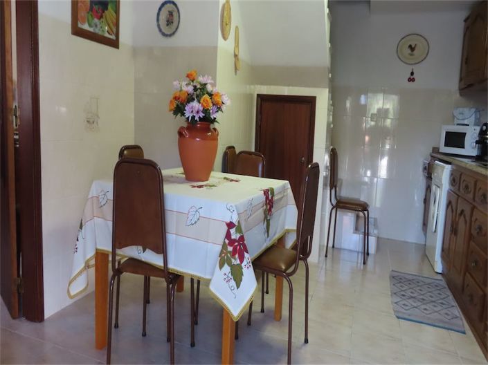 Image No.25-4 Bed Property for sale