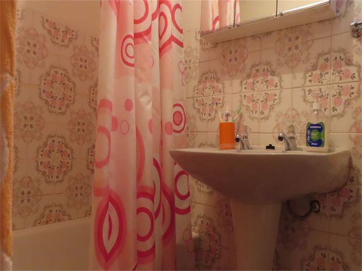 Image No.30-4 Bed Property for sale