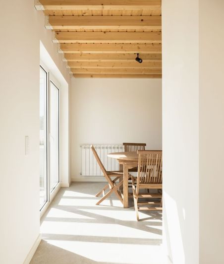 Image No.26-2 Bed Property for sale