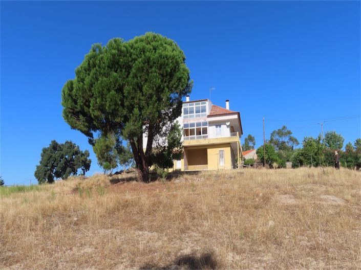 Image No.2-6 Bed Property for sale