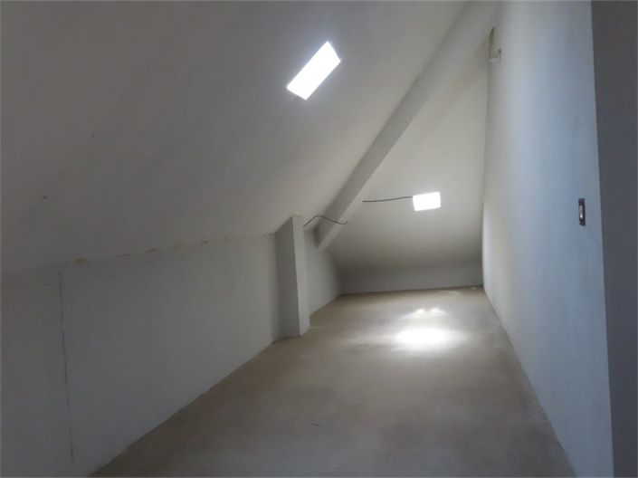 Image No.46-6 Bed Property for sale