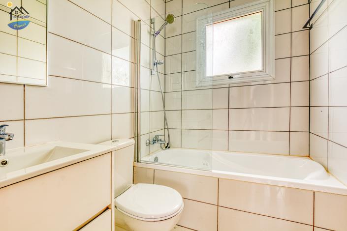 Image No.20-3 Bed Villa for sale