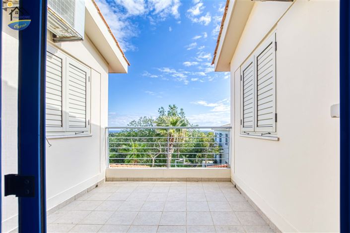 Image No.28-6 Bed Villa for sale