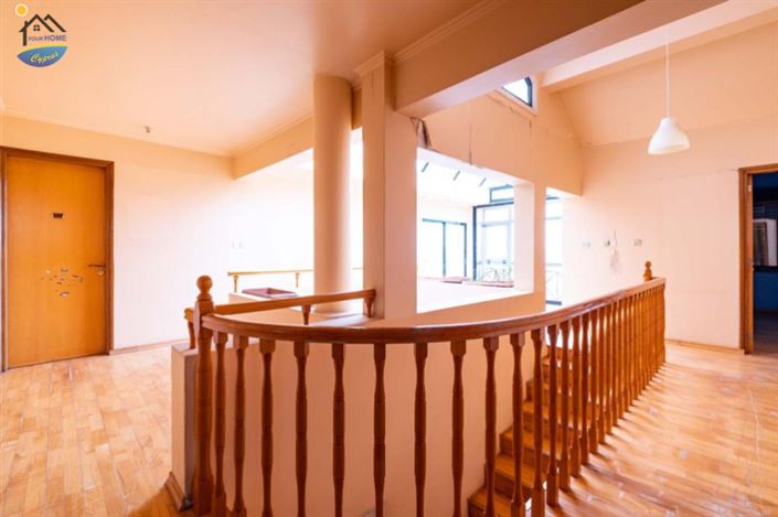 Image No.3-3 Bed Villa for sale