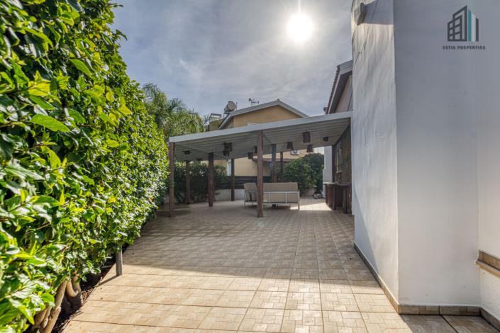 Image No.19-3 Bed Villa for sale