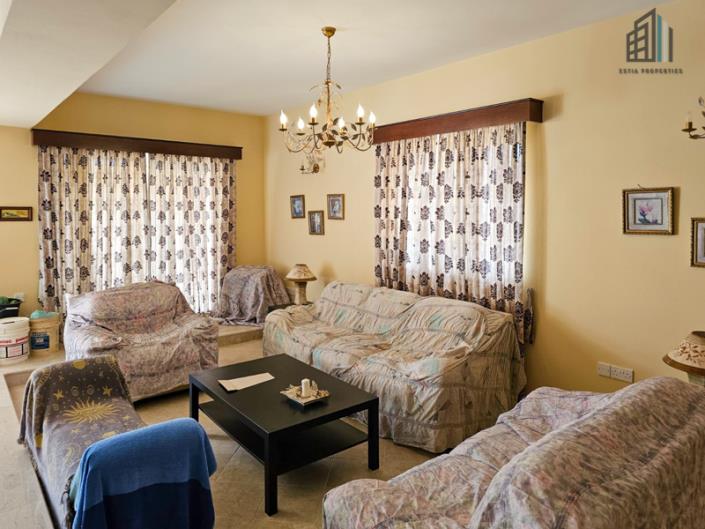 Image No.3-5 Bed Villa for sale