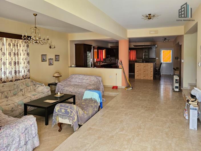 Image No.2-5 Bed Villa for sale