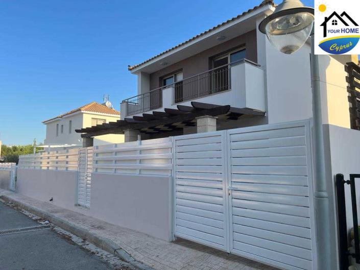 Image No.8-3 Bed Villa for sale