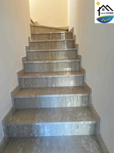 Image No.12-3 Bed Villa for sale