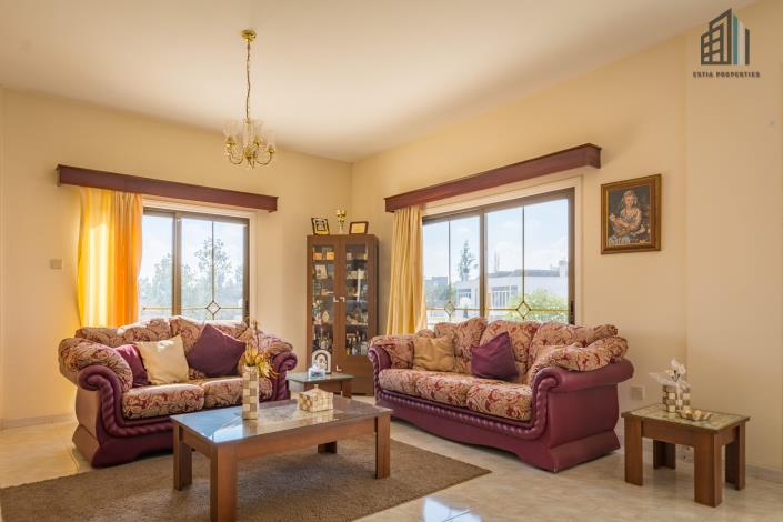 Image No.2-3 Bed Villa for sale