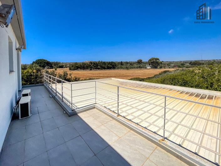 Image No.3-5 Bed Villa for sale