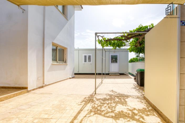 Image No.23-4 Bed Villa for sale