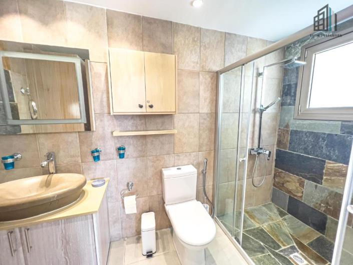 Image No.3-5 Bed Villa for sale