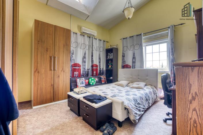 Image No.2-4 Bed Villa for sale