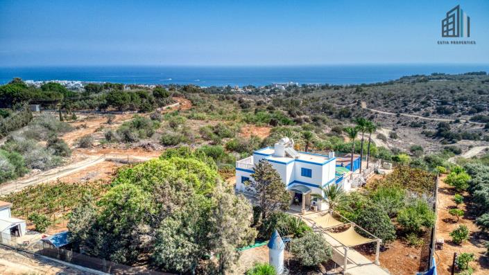 Image No.2-4 Bed Villa for sale