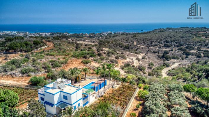 Image No.11-4 Bed Villa for sale