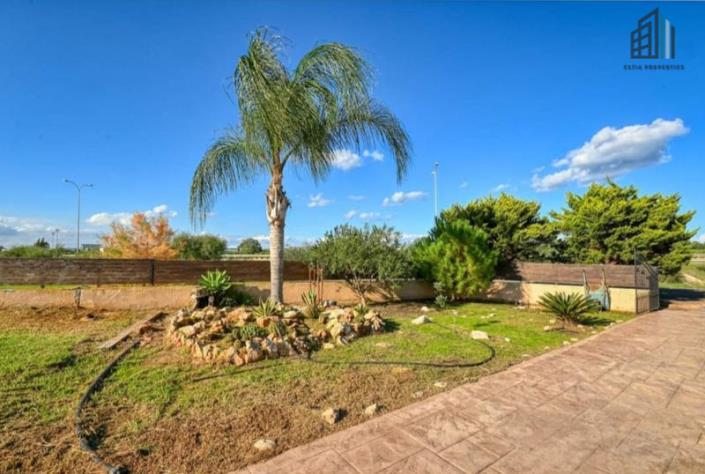 Image No.6-3 Bed Villa for sale