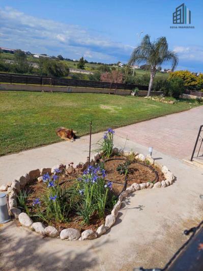 Image No.10-3 Bed Villa for sale