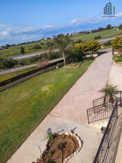 Image No.11-3 Bed Villa for sale