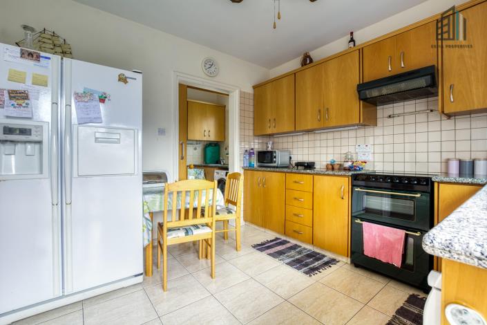 Image No.15-3 Bed Apartment for sale