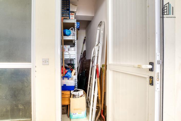 Image No.24-3 Bed Apartment for sale