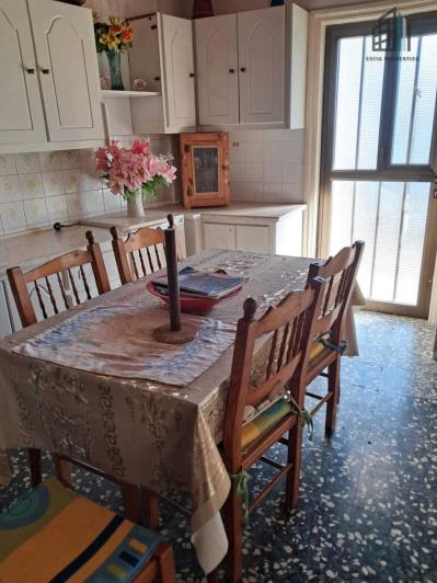 Image No.11-3 Bed Maisonette for sale