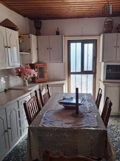 Image No.13-3 Bed Maisonette for sale