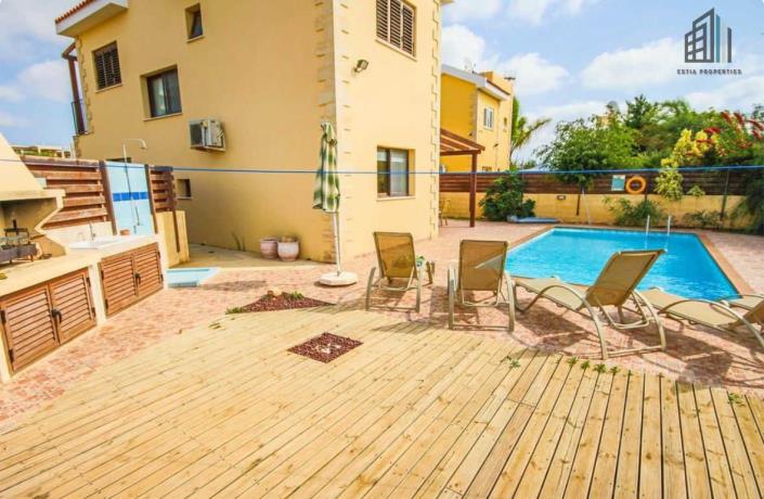 Image No.5-3 Bed Villa for sale