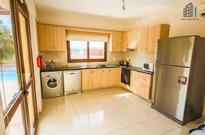 Image No.10-3 Bed Villa for sale