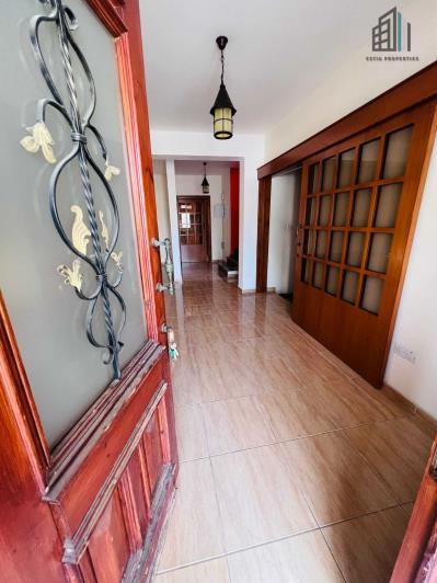 Image No.3-Villa for sale