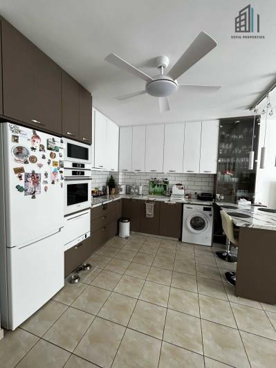 Image No.21-3 Bed Maisonette for sale