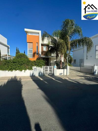 Image No.12-2 Bed Villa for sale