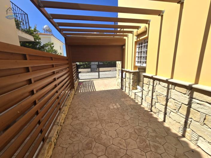 Image No.3-2 Bed House for sale