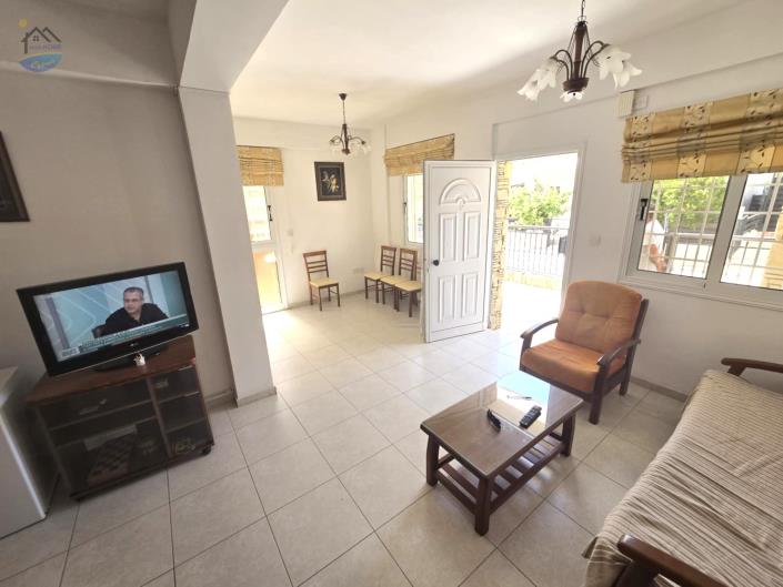 Image No.10-2 Bed House for sale