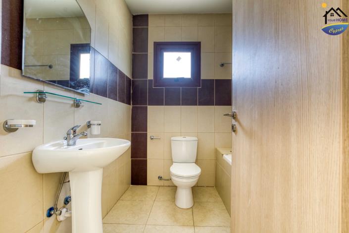 Image No.24-2 Bed Townhouse for sale