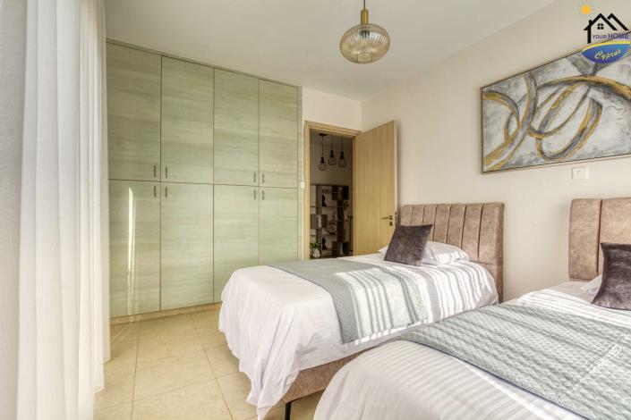 Image No.26-2 Bed Townhouse for sale