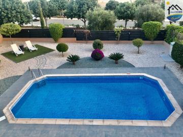 WhatsApp-Image-2025-10-03-at-10-04-57--2-