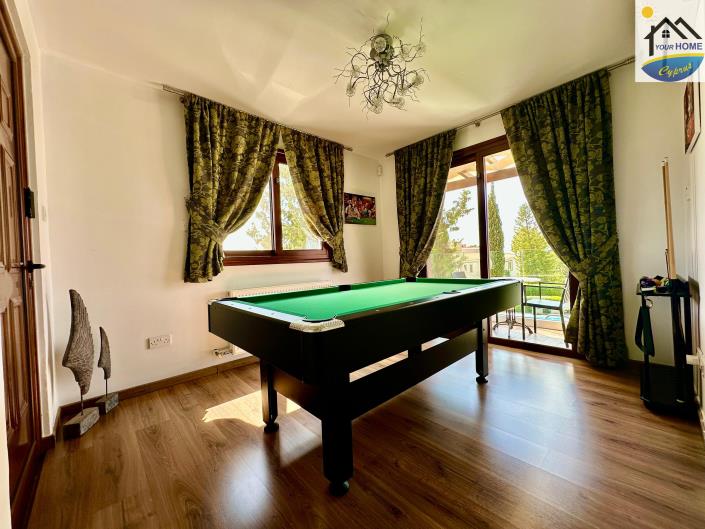 Image No.10-7 Bed House/Villa for sale