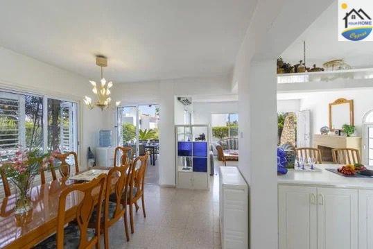 Image No.9-4 Bed Villa / Detached for sale