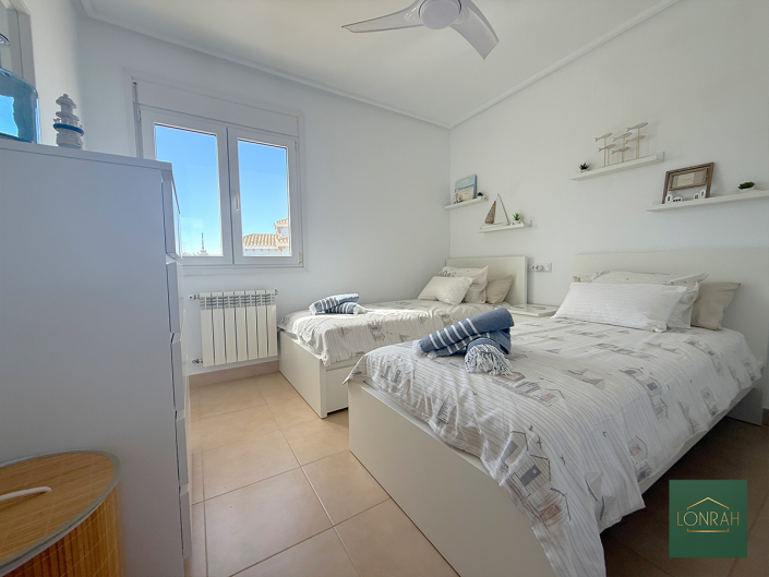 Image No.12-3 Bed Villa / Detached for sale