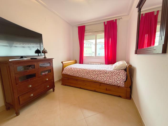 Image No.18-4 Bed Villa / Detached for sale