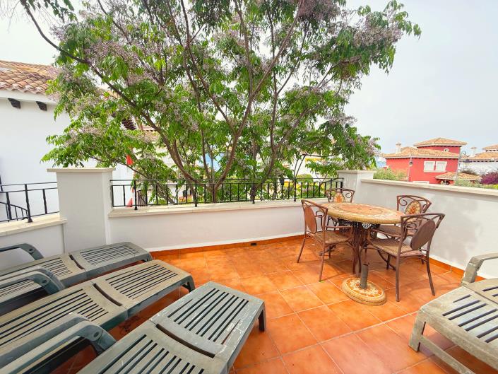 Image No.14-4 Bed Villa / Detached for sale