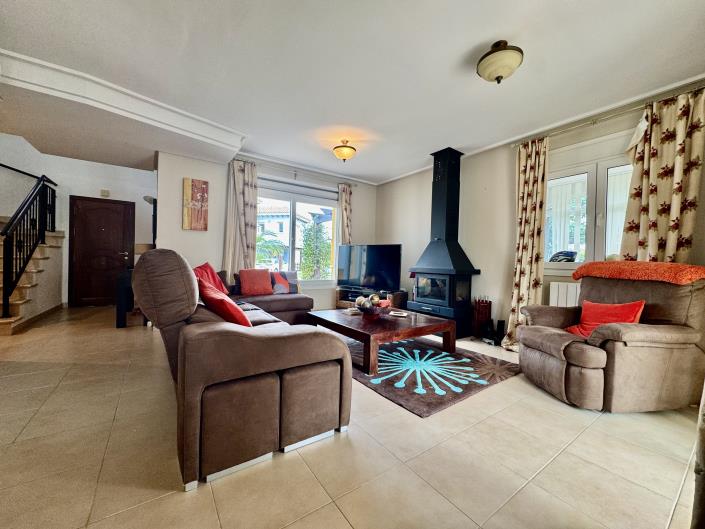 Image No.11-4 Bed Villa / Detached for sale