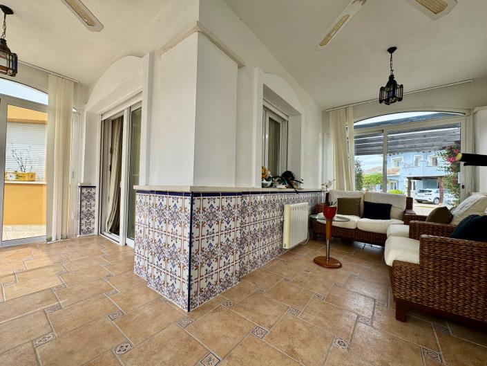 Image No.13-4 Bed Villa / Detached for sale