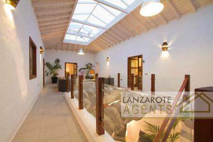 Image No.3-6 Bed Villa for sale