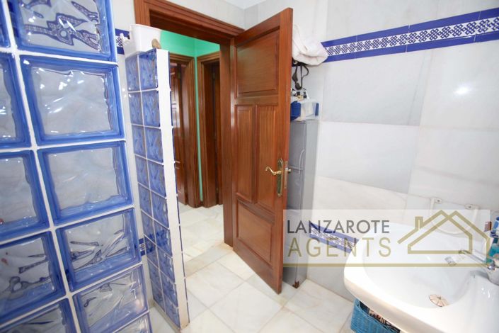 Image No.14-5 Bed Villa for sale