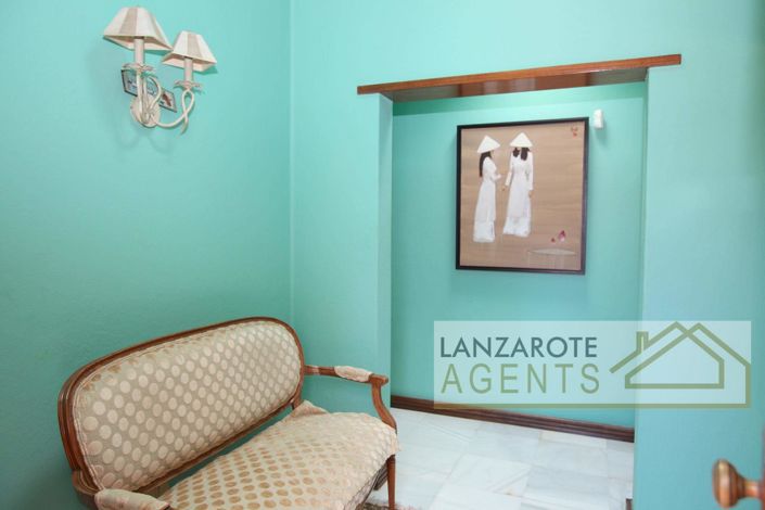 Image No.9-5 Bed Villa for sale