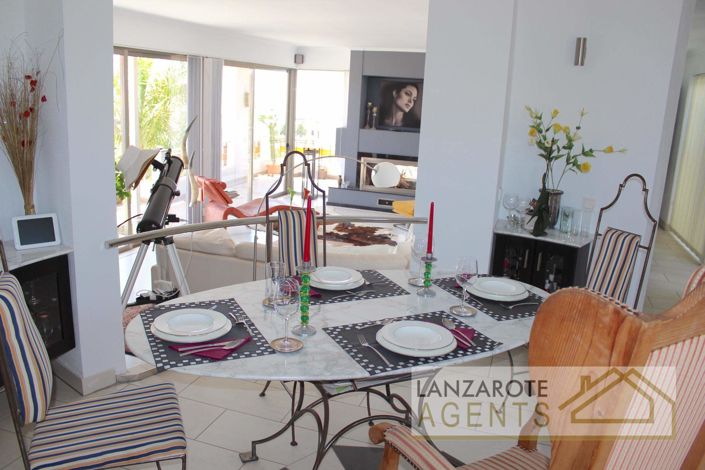 Image No.3-5 Bed Villa for sale