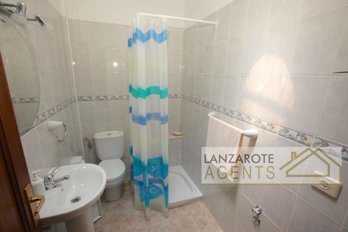 Image No.20-3 Bed Villa for sale