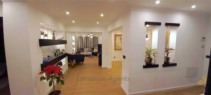 Image No.9-4 Bed Villa for sale